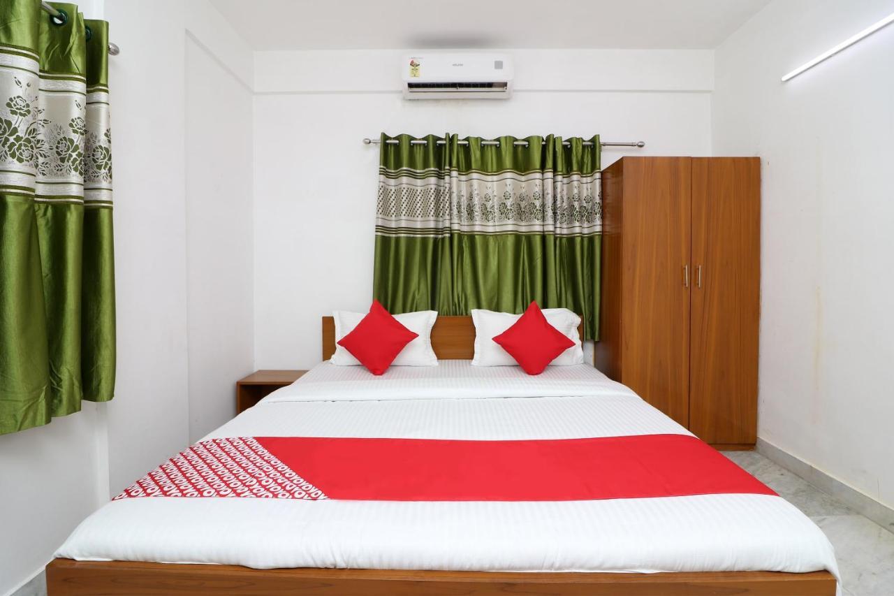 Oyo 30269 Amar Raj Inn Kolkata Luaran gambar