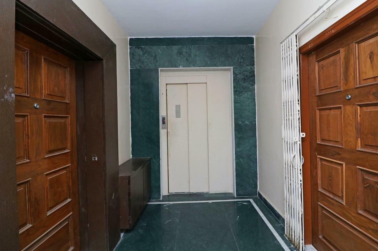 Oyo 30269 Amar Raj Inn Kolkata Luaran gambar