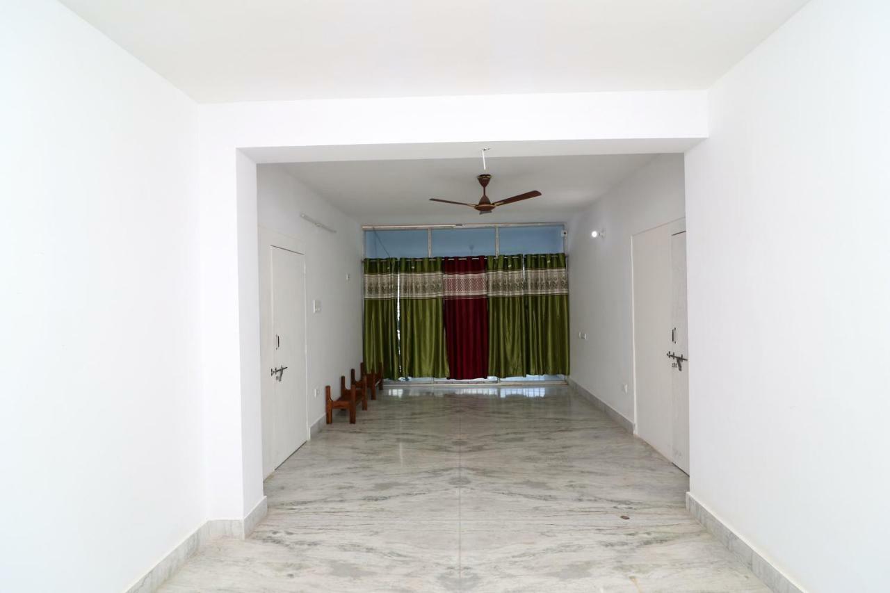 Oyo 30269 Amar Raj Inn Kolkata Luaran gambar