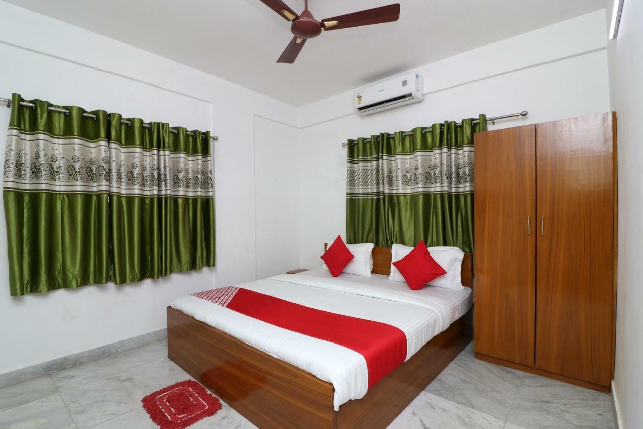 Oyo 30269 Amar Raj Inn Kolkata Luaran gambar