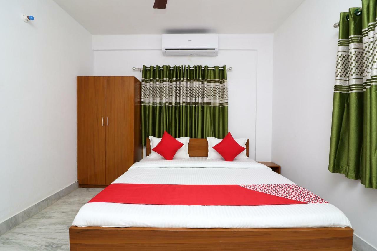 Oyo 30269 Amar Raj Inn Kolkata Luaran gambar