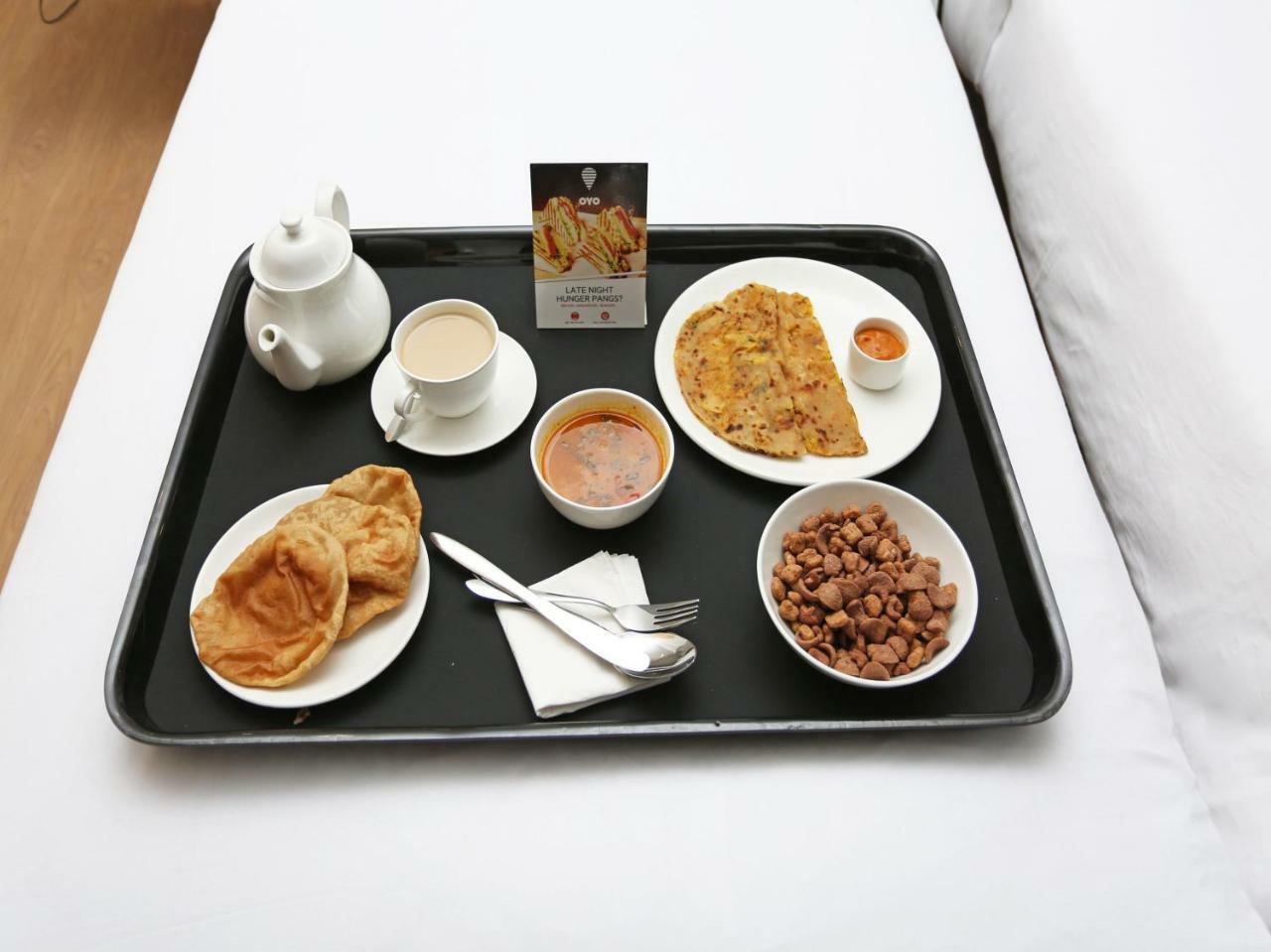 Oyo 30269 Amar Raj Inn Kolkata Luaran gambar