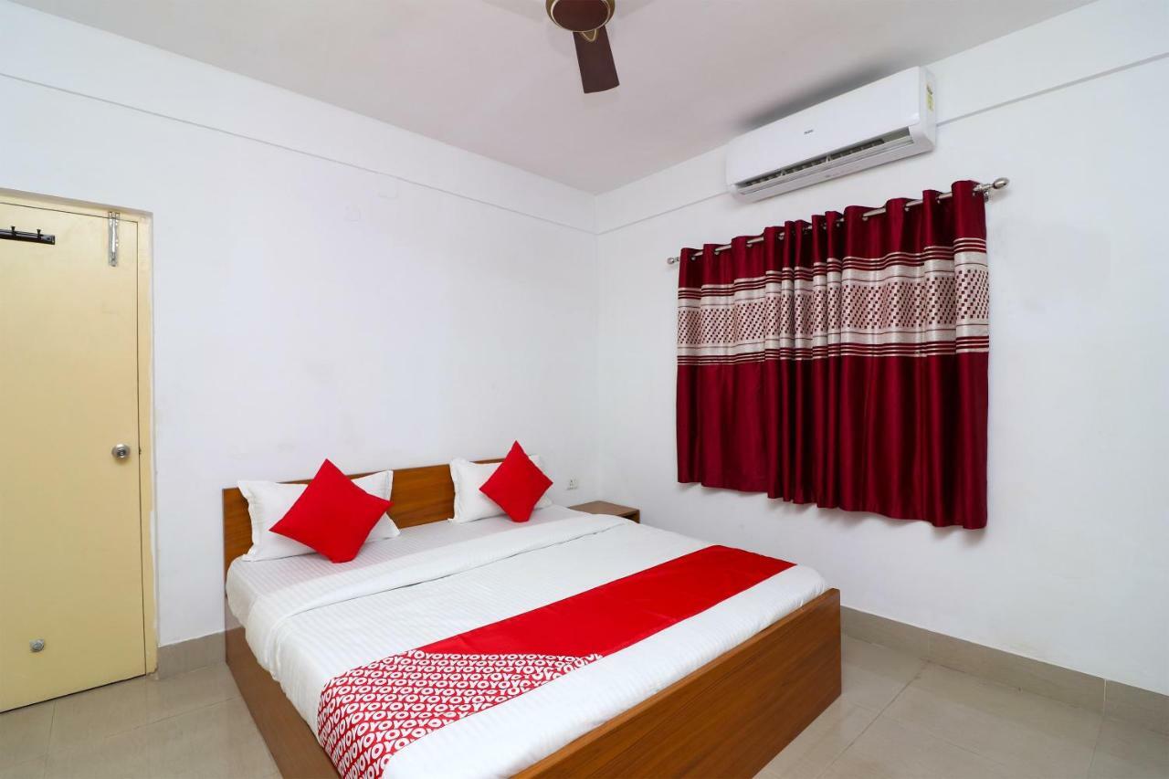 Oyo 30269 Amar Raj Inn Kolkata Luaran gambar