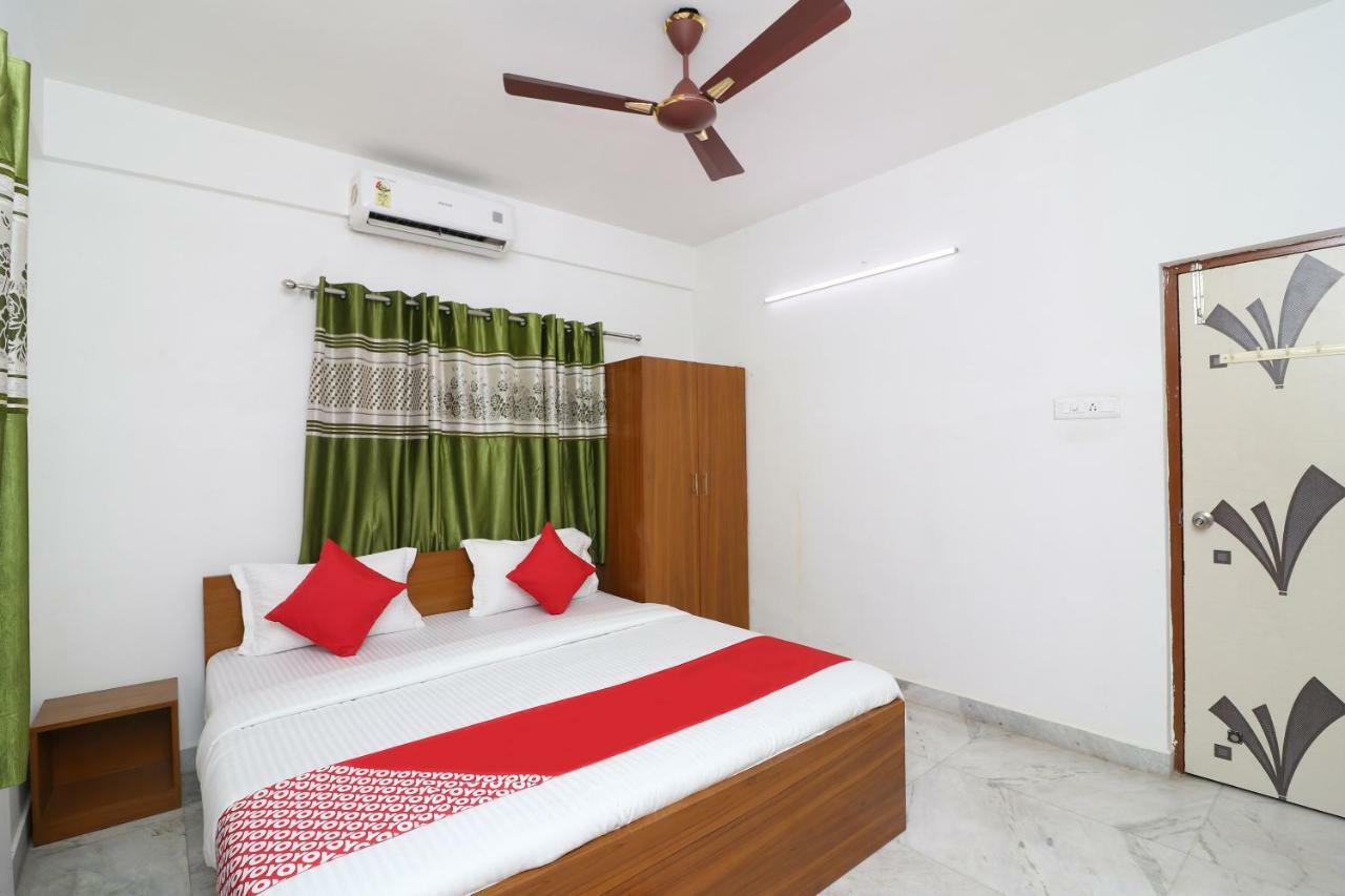 Oyo 30269 Amar Raj Inn Kolkata Luaran gambar